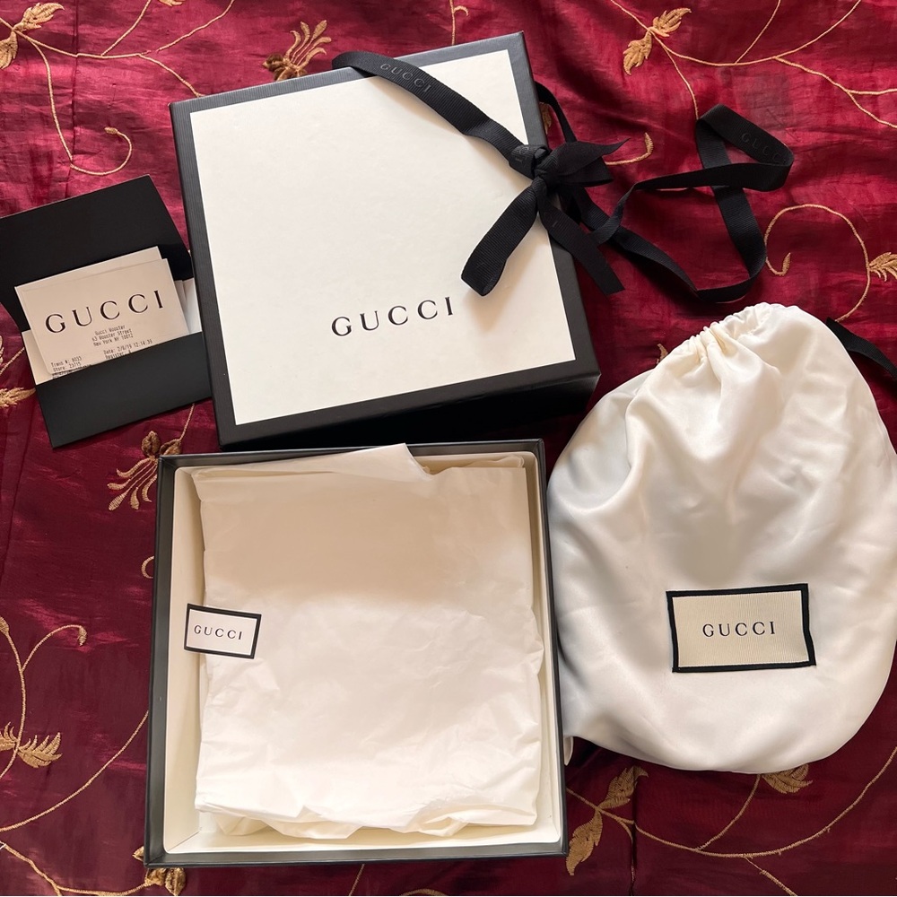 Gucci Black Belt with silver GG - Picture 8 of 8